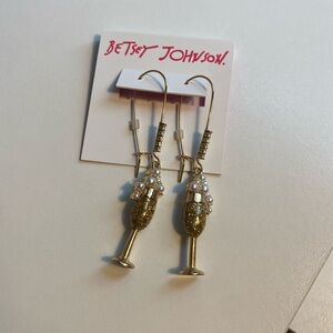 Betsey Johnson champagne drop earrings